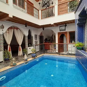 3* Riad La Porte Des 5 Jardins